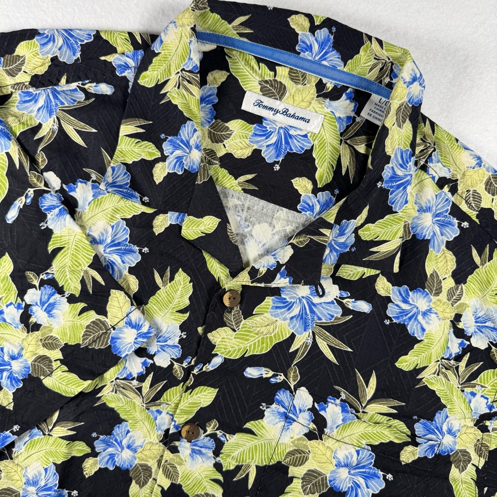 Tommy‎ Bahama Men’s L Silk Blue Hibiscus Floral Hawaiian Shirt
